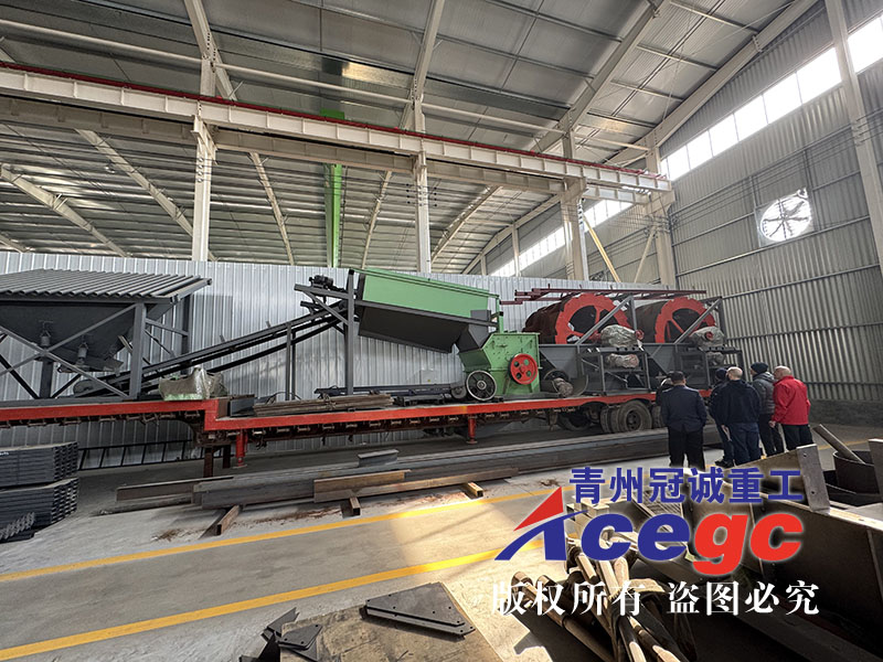 移動(dòng)式破碎制砂洗砂機(jī)